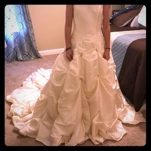 New Wedding Dress - Never Worn